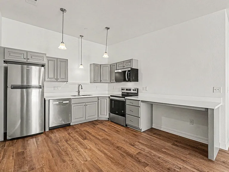 1201-1205 Raven Pl — Photo 30