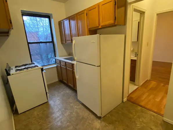 1405 71st Street image 3 of 4