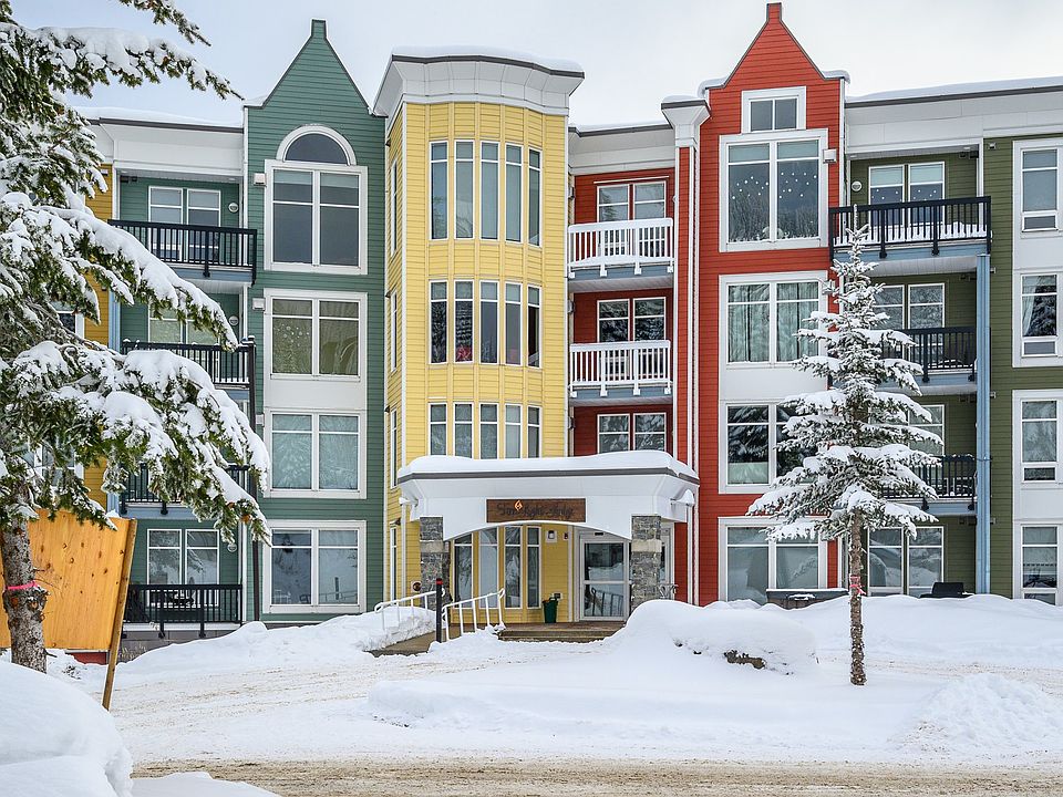 1st image of 30 Monashee Rd #208