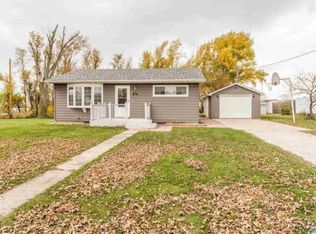 329 Granite Ave, Garretson, SD 57030