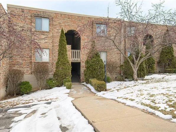 1810 E 97th St APT A, Kansas City, MO 64131