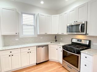 3639 N Paulina St #3W, Chicago, IL 60613