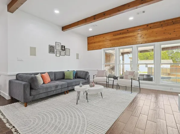 3322 Darby Ln, Denton, TX