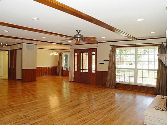 5th image of 3034 Lavita Ln