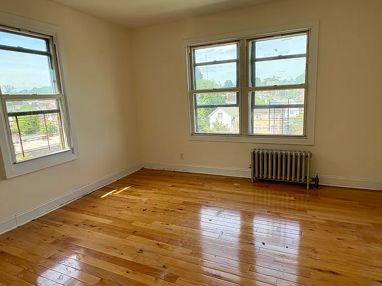921 McLean Ave #F1 — Photo 3