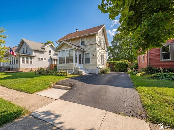 124 Arbor Ave, Monroe, MI 48162