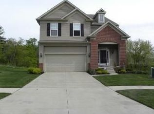 9097 Eldorado Trl, Strongsville, OH 44136