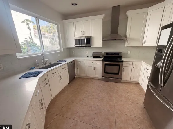 1226 Avondale Ln, West Palm Beach, FL 33409