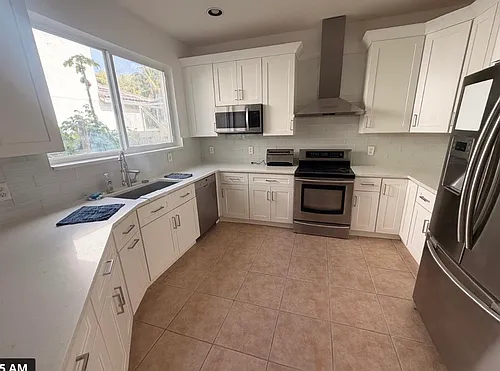 1226 Avondale Ln Photo 1