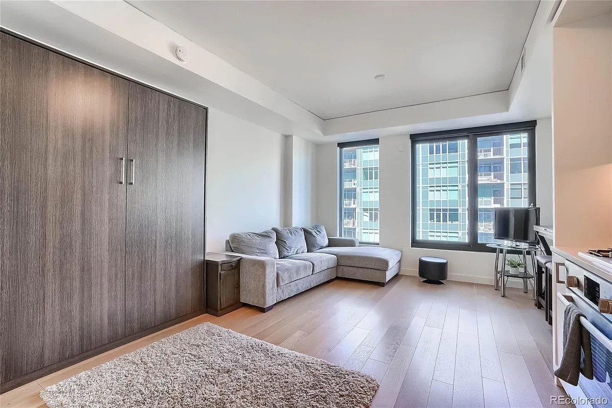Building Photo - 1750 Wewatta St #1105