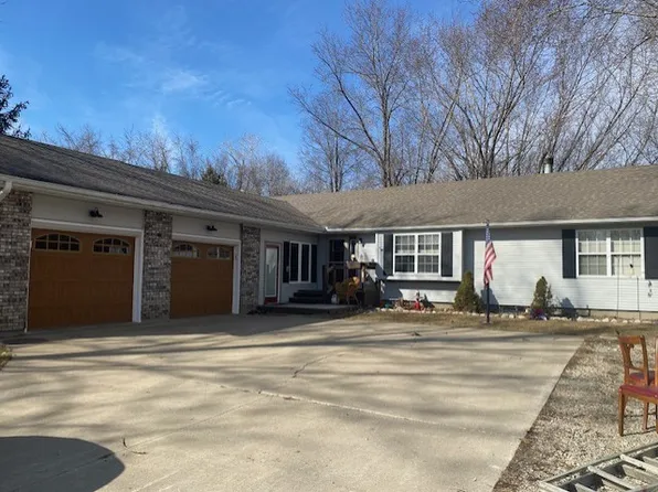 3 Downey Ct, Putnam, IL 61560