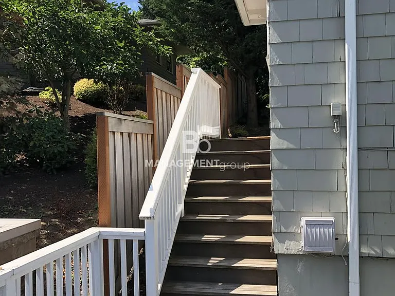 2741 SW Old Orchard Rd — Photo 7