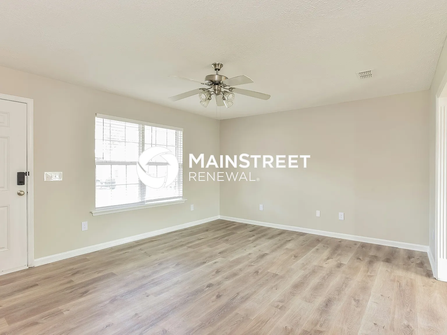 1408 Priestshore Bay — Photo 3