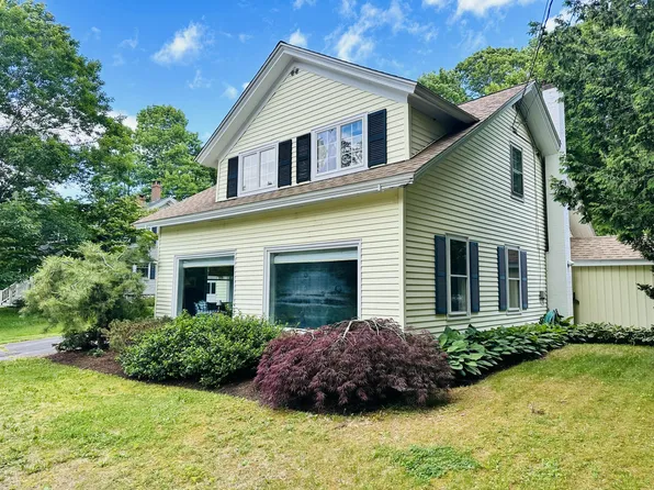 6 Highland Avenue, Camden, ME 04843