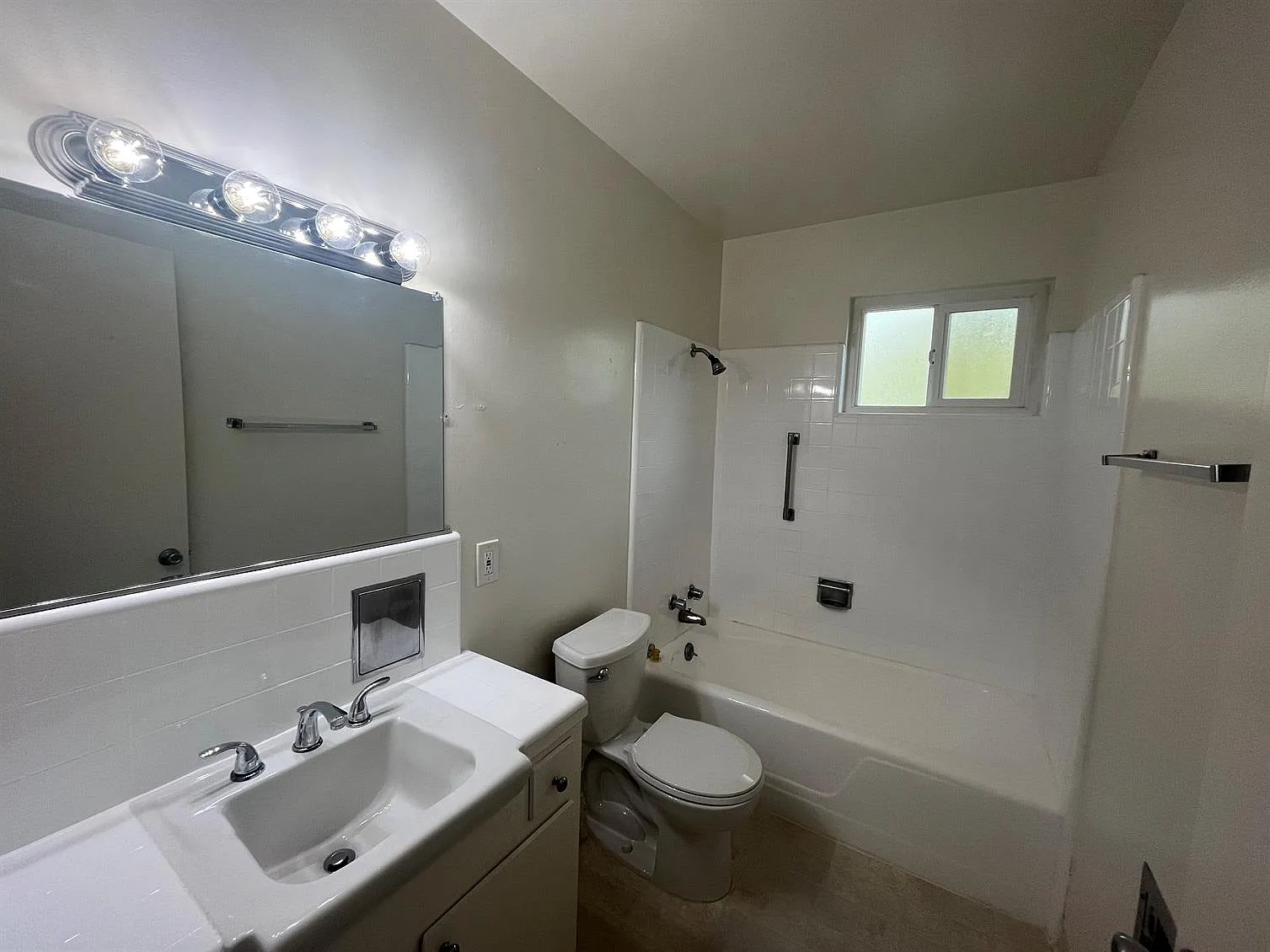 1 bed, $2,850 — Photo 3
