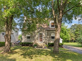1217 Degener Ave, Elmhurst, IL 60126