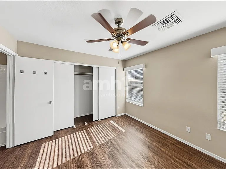 16425 N 113th Dr — Photo 8