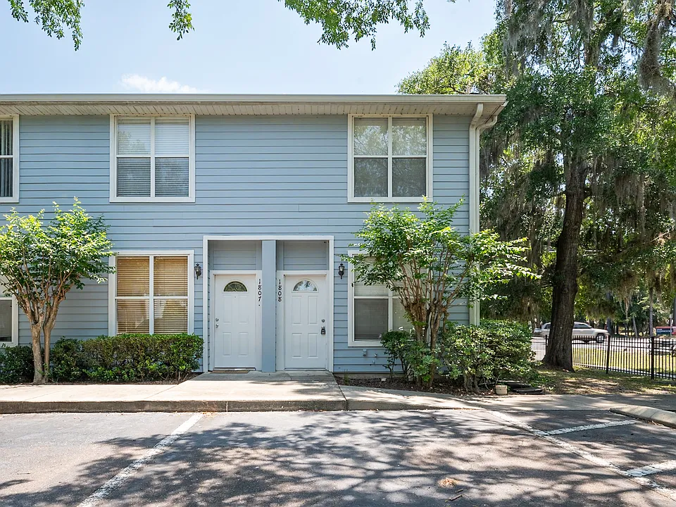 3860 SW 20th Ave #1808