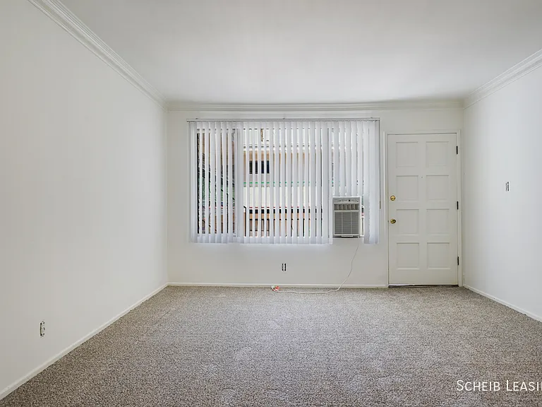 426 S Rexford Dr #10 — Photo 2