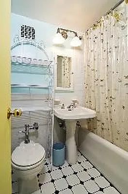 Rented by Corcoran | media 24