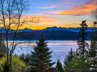 14881 Henderson Rd NE, Bainbridge Island, WA 98110