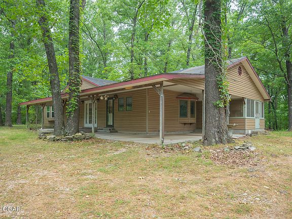 2nd image of 14198 Heather Ln
