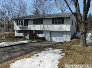 5618 E Glen Moor Rd, Minnetonka, MN 55345