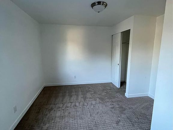 4th image of 2112 164th Ave NE