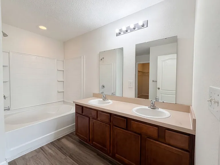 8859 Cumbria Ct — Photo 5