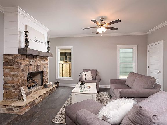 4th image of 3438 Westhaven Pl NW