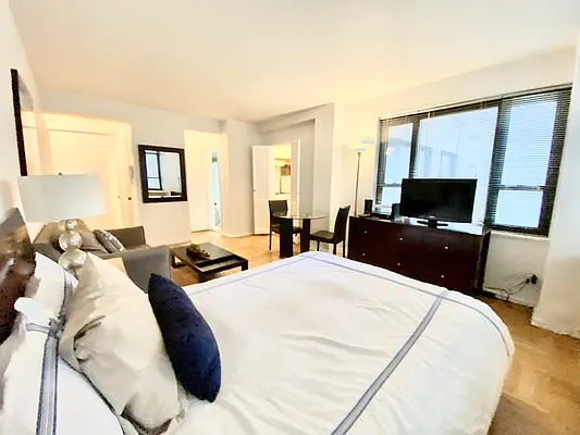 Rented by Direct Properties New York | media 24