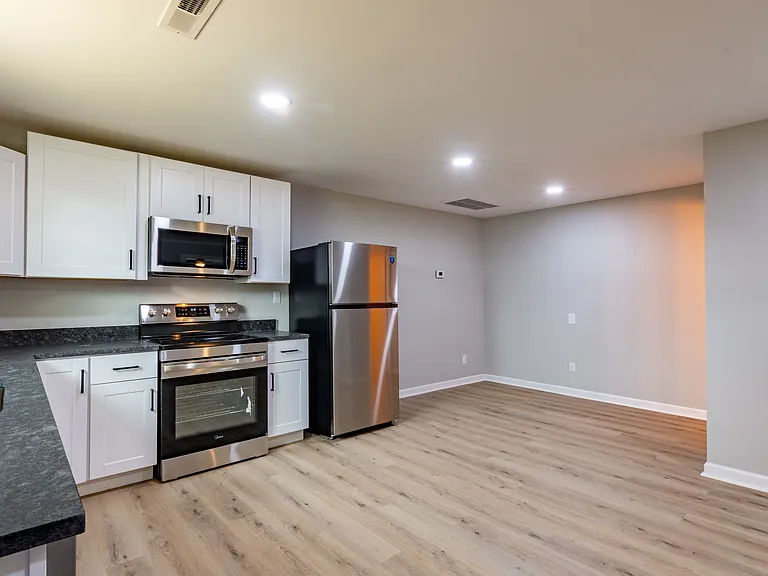 200 James St #1 — Photo 11