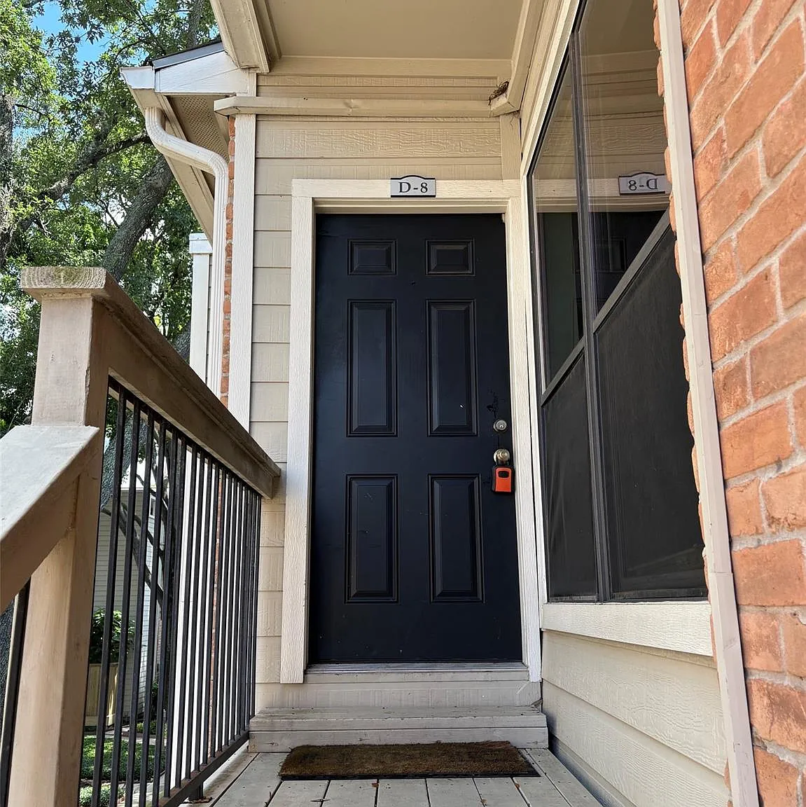 1 bed, 1.0 bath, 957 sqft, $1,300 — Photo 3