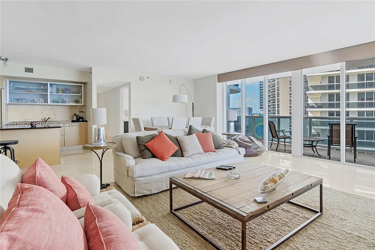 Building Photo - 1850 S Ocean Dr #1410