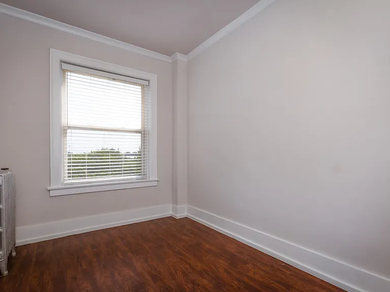 6748 N. Ashland Ave — Photo 7