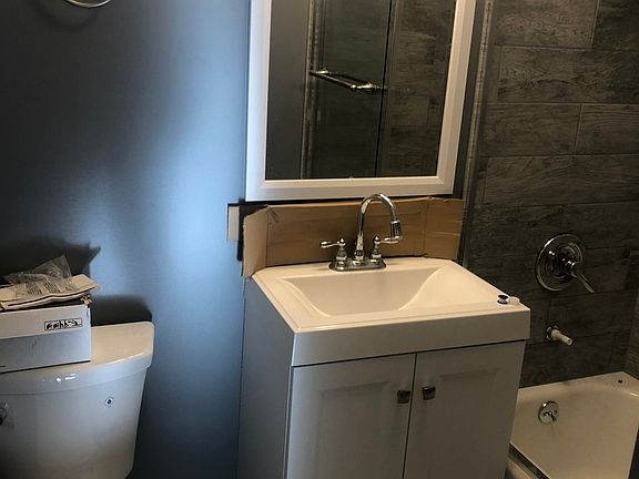 4th image of 411 E 85th St #3B33