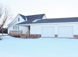616 3rd St, Stout, IA 50673