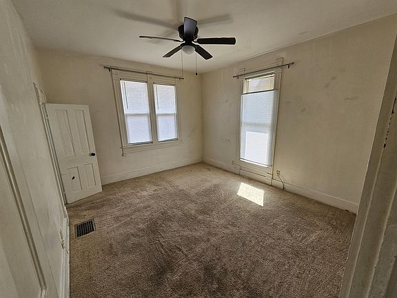 3rd image of 405 N Wheeling Ave