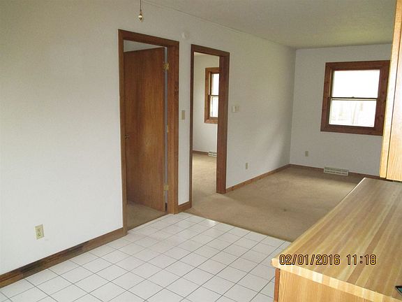 3rd image of 53853 Whitesell Dr