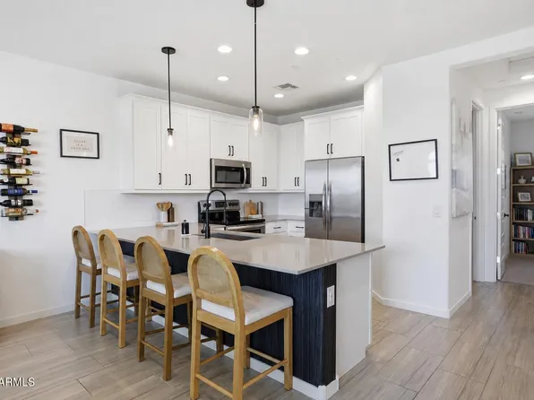 9923 E WAVELENGTH Avenue, Mesa, AZ 85212