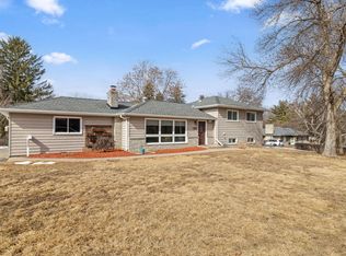 3400 Hopkins Xrds, Minnetonka, MN 55305