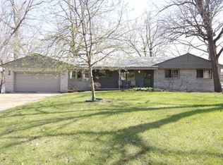 321 Maple Island Rd, Burnsville, MN 55306