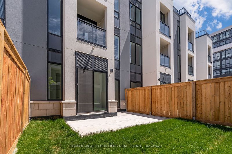Oakville Townhouse for rent - 2 Bedrooms — photo 31