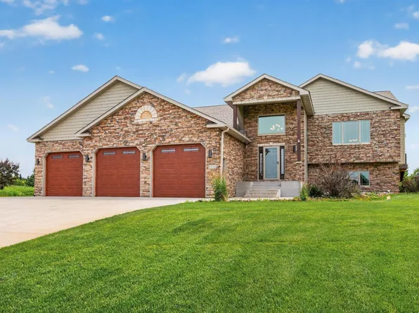 14731 Naples St NE, Ham Lake, MN 55304