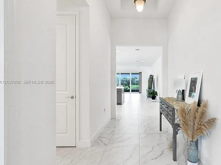 13328 SW River Rock Rd — Photo 2