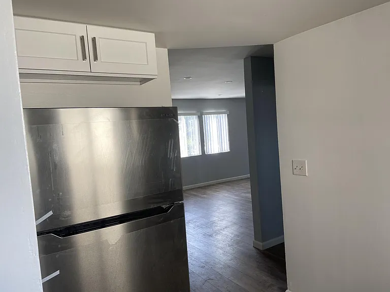 1809 S Manhattan Pl #6 — Photo 6