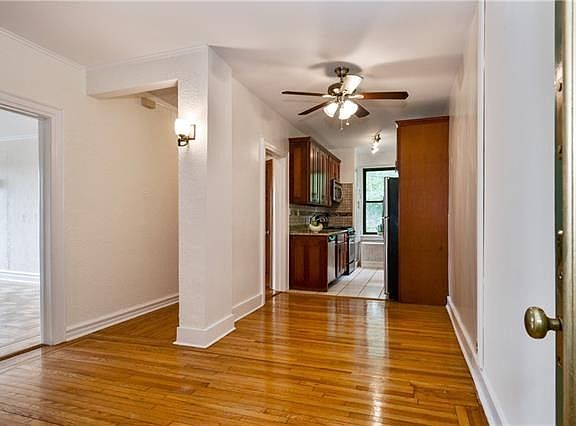 3rd image of 37 N Central Ave APT 6F