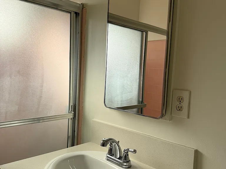 943 N Orange Grove Ave #3 — Photo 7