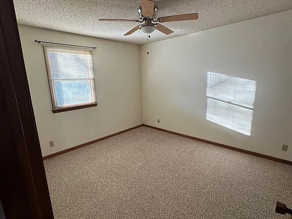 5th image of 1909 Sloan St #0