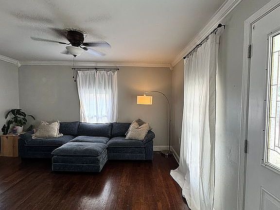 4th image of 113 3rd St